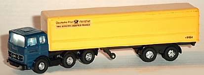 0306 WIKING MB Koffer-Sattelzug Deutsche Post