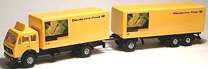 0329 WIKING MB Koffer-Lastzug