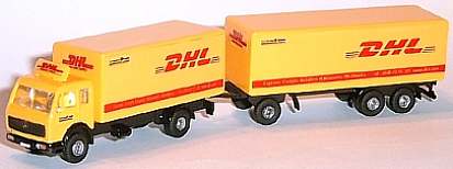 0397 WIKING MB Koffer-Lastzg DHL
