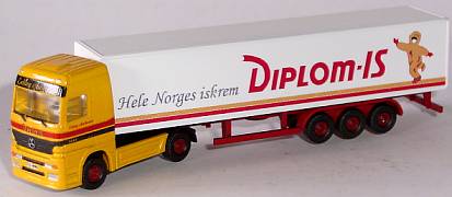 1020 MB Actros Koffer-Sattelzug Diplom IS Internet