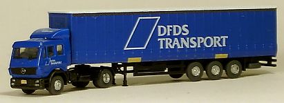 1327 DFDS MB Gardinenplanen-Sattelzug Internet