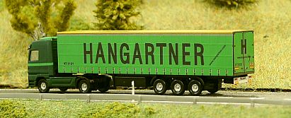 1538 HERPA Gardinenplanen-Sattelzug - HANGARTNER - hinten - Internet