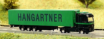 1562 K�hlkoffer - Sattelzug  rechts - Internet