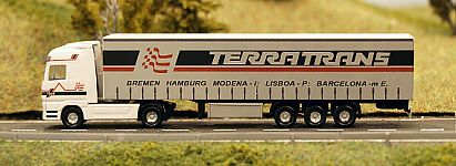 1570 HERPA MB Actros Gardinenplanen-Sattelzug - TERRATRANS Seite links - Internet 1570 HERPA MB Actros Gardinenplanen-Sattelzug - TERRATRANS Seite links - Internet