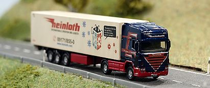 1575 HERPA SCANIA  K�hlkoffer-Sattelzug  heinloth - vorn - Internet