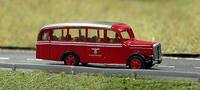 1581 Saurer Bus kurz - Deutsche Reichspost - rechts - Internet