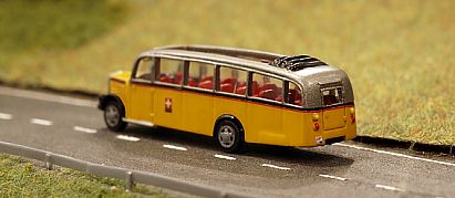 1582 Saurer Bus lang Schiebdach - hinten - PTT - Internet