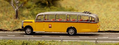 1582 Saurer Bus lang Schiebdach - links - PTT - Internet