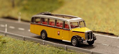 1582 Saurer Bus lang Schiebdach - vorn - PTT - Internet