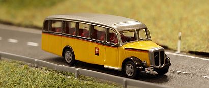 1583 Saurer Bus lang - vorn - PTT - Internet