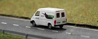 1588 RIETZE -- FORD Transit - Irland Post - hinten - Internet gross