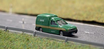 1590 RIETZE -- VW Caddy - Irland Post - vorn - Internet gross