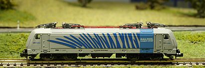 1632 MINITRIX - E-Lok BR 185.2 --12596 - RAIL POOL - Lokomotion 186 102-0 - rechts - Internet