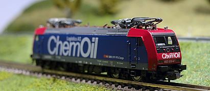 1644 FLEISCHMANN - E-Lok BR 185 --738501 -- ChemOil Re 482 028-8 - vorn - Internet