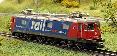 1671 HOBBYTRAIN Re 6-6 - 11630 - Xrail Re 620 088-5 - vorn - Internet