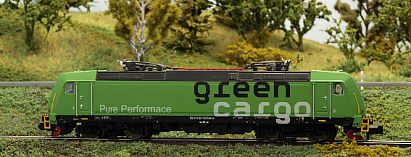 1672 MINITRIX 12193 - E-Lok BR 185 - green cargo 1430 - Seite - Internet
