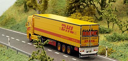 1689 HERPA - SCANIA Gardinenplanen-Sattelzug - RMFK - hinten - Internet 1689 HERPA - SCANIA Gardinenplanen-Sattelzug - RMFK - hinten - Internet