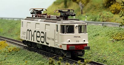 1694 Fleischmann E-lok 7344 - m-real -vorn 2 - Internet