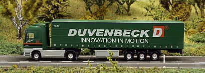 1700 lackieren und beschriften -- HERPA - MB Actros Gardinenplanen-Sattelzug - Duvenbeck - links - Internet