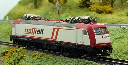 1716 MINITRIX - E-Lok - 185.2 --12195 - crossrail 185 590-7 - vorn - Internet