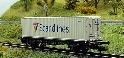 1725 MINITRIX 15289-02 Containertragwagen - umlackiert und neu bedruckt zu SCANDLINES 60525-56 - hinten - Internet 1725 MINITRIX 15289-02 Containertragwagen - umlackiert und neu bedruckt zu SCANDLINES 60525-56 - hinten - Internet