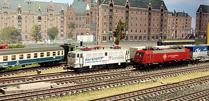 1751 crossrail 185.2 Ruth - komplett - vorn - Internet