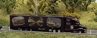 1760 KATO VOLVO VNL 780 - HERPA Grossraum - Kofferauflieger - D�sseldorf - rechts - Internet