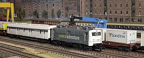 1763 - 1764  Fleischmann - 8189 - railadventure Begleitwagen un