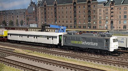 1763 - 1764  Fleischmann - 8189  - railadventure Begleitwagen und Fleischmann - 7333 - E-Lok -  railadventure 139 558-1 - Bild 1 - Internet