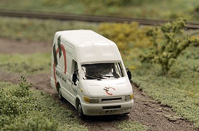 1782 IVECO Werkstattwagen -- HOLCIM - vorn - Internet