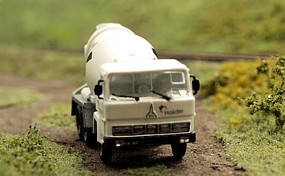 1784 MAN Betonmischer -- HOLCIM - vorn - Internet