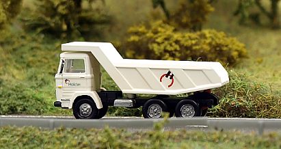 1791 WIKING - MB Hinterkipper LKW -- HOLCIM - links - Internet