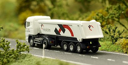1808 SCANIA Hinterkipper Sattelzug - HOLCIM - hinten - Internet