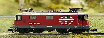 1815 Fleischmann E-lok - LION 420 202-4 - Seite 1 - Internet