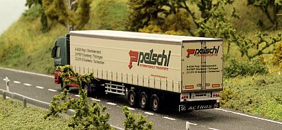 1832 MB Actros Gardinenplanen - Sattelzug - petschl - hinten - Internet 1832 MB Actros Gardinenplanen - Sattelzug - petschl - hinten - Internet