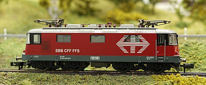 1833 Fleischmann E-lok - LION 420 230-5 - Seite 1 - Internet