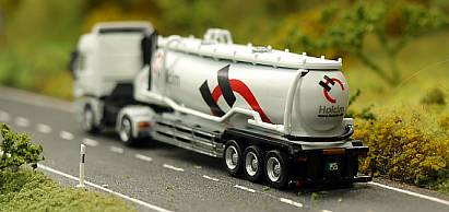 1853 Kato Silo - Sattelzug - HOLCIM - hinten - Internet