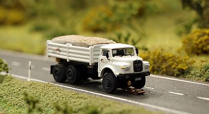 1858 HOLCIM - MAN LKW - Faller Carsystem - vorn - Internet