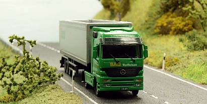 1874 HERPA - Rungensattelzug - MB Actros - BAG Hinterkipper-Sattelzug - vorn - Internet 1874 HERPA - Rungensattelzug - MB Actros - BAG Hinterkipper-Sattelzug - vorn - Internet