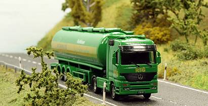 1875 HERPA - MB Actros- Tankauflieger - AGRAVIS Silo-Sattelzug - vorn - Internet 1875 HERPA - MB Actros- Tankauflieger - AGRAVIS Silo-Sattelzug - vorn - Internet