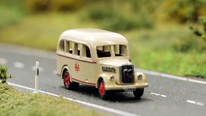1901 MZZ - Opel  - BVG Buss - vorn - Internet gross