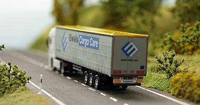 1911 DAF - Gardinenplanen - Sattelzug - Ewals Cargo Care - hinten - Internet 1911 DAF - Gardinenplanen - Sattelzug - Ewals Cargo Care - hinten - Internet