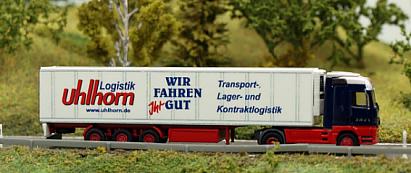 1914 MB Actros - K�hlkoffer Sattelzug - rechts -  uhlhorn Logistic - Internet