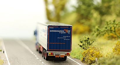 1925 MAN Gardinenplanen - Sattelzug - GRIESHABER Logistik - hinten - Internet 1925 MAN Gardinenplanen - Sattelzug - GRIESHABER Logistik - hinten - Internet