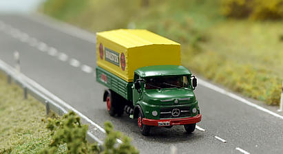 1956 MINIS LC 3404 - MB L322 Pritsche - Plane - HOLSTEN BIER - vorn - Internet 1956 MINIS LC 3404 - MB L322 Pritsche - Plane - HOLSTEN BIER - vorn - Internet