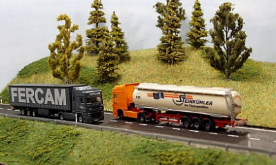 23 HERPA Gardinenplanen-Tank-Sattelzug FERCAM-STEINK�HLER