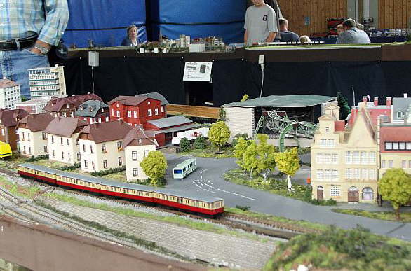 Schienenbus und Buss